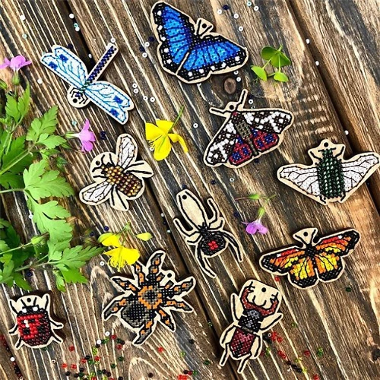 Insect Set Of Blanks For Embroidery On Wood