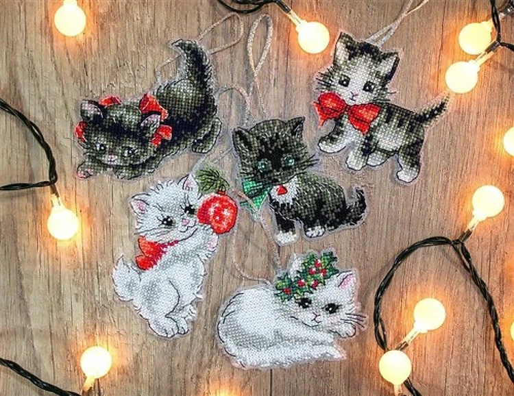 Christmas Kittens Cross Stitch Kit