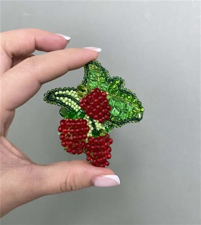 Raspberries Beadwork Brooch Kit