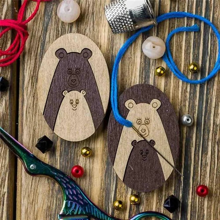 Magnetic Double-Sided Needle Holder