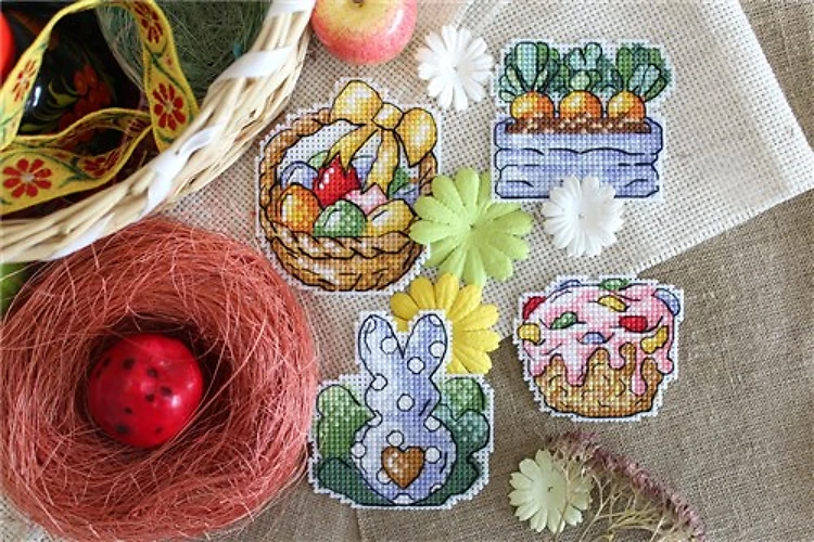 Easter Magnets Plastic Canvas Cross Stitch Kit