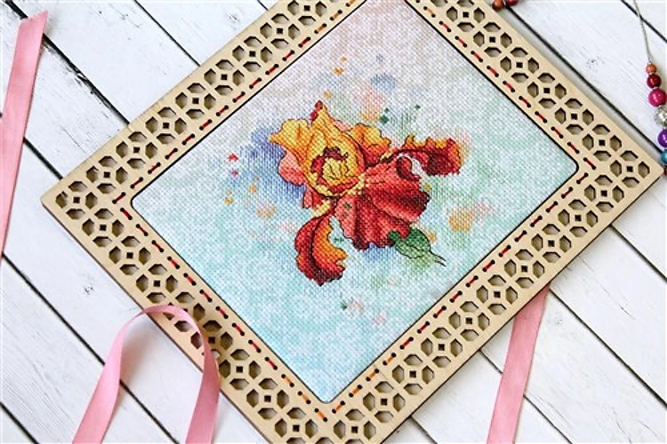 Passion Charm Cross Stitch Kit