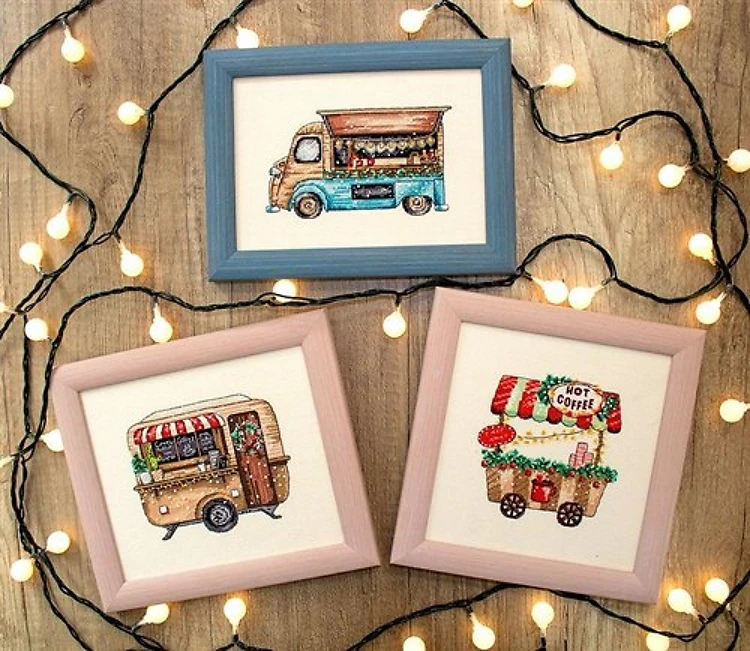 Counted Cross Stitch Kit Happy Holidays L8001