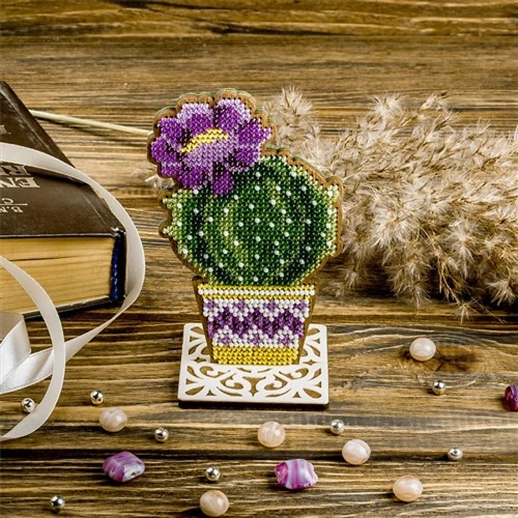 Bead embroidery kit on wood FLK-192