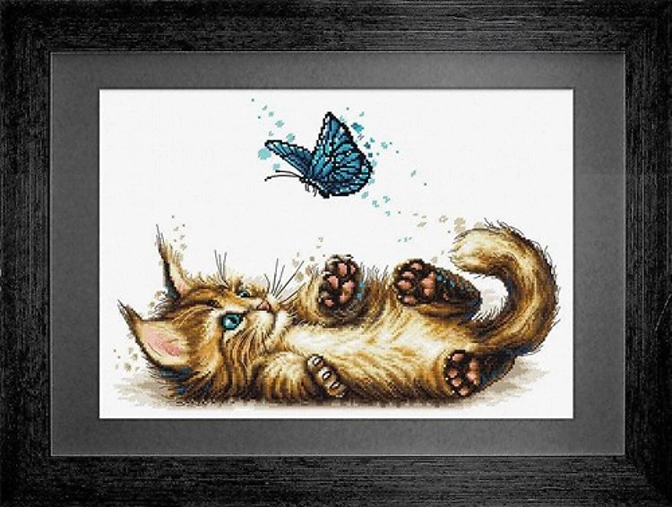 Playful Kitten B7013L Counted Cross-Stitch Kit
