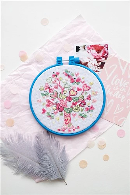 Cross-stitch kit Blooms AHM-013