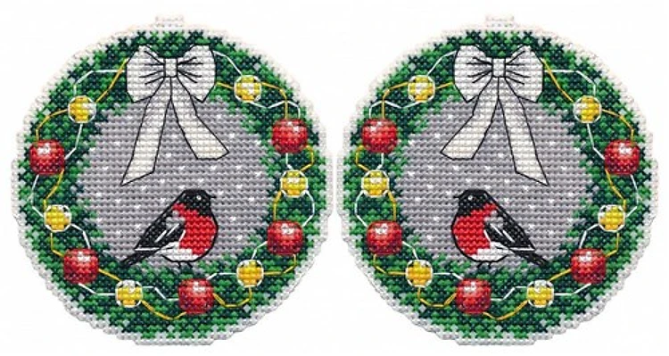 Christmas tree toy. The wreath 1362 Plastic Canvas Counted Cross Stitch Kit