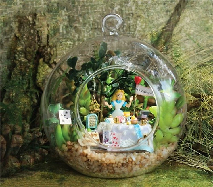 Miniature Wizardi Roombox Kit - Alice forest afternoon tea Dollhouse Kit