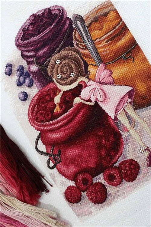 Fairy with Jam HB-610 / SNV-610 Counted Cross Stitch Kit