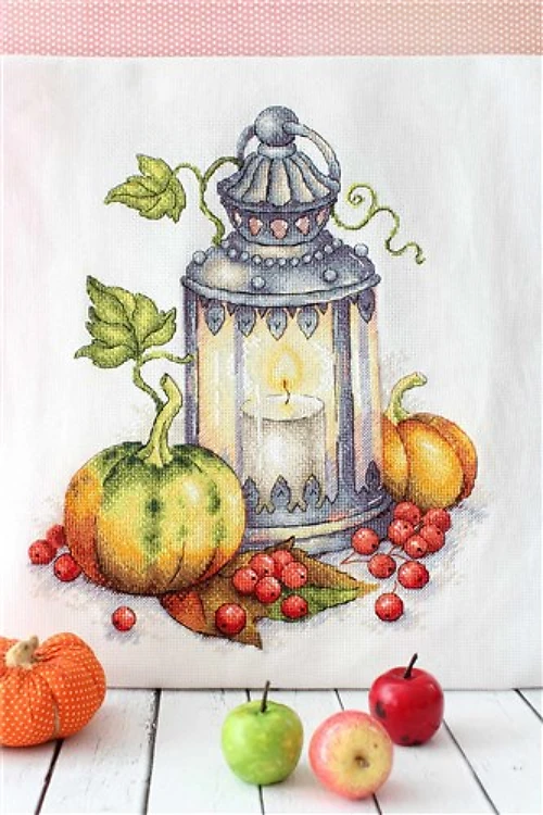 Autumn Flame HB-684 / SNV-684 Counted Cross Stitch Kit