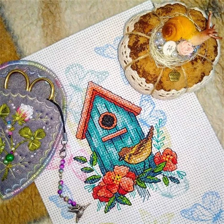 Sparrow Home SM-366 Counted Cross Stitch Kit