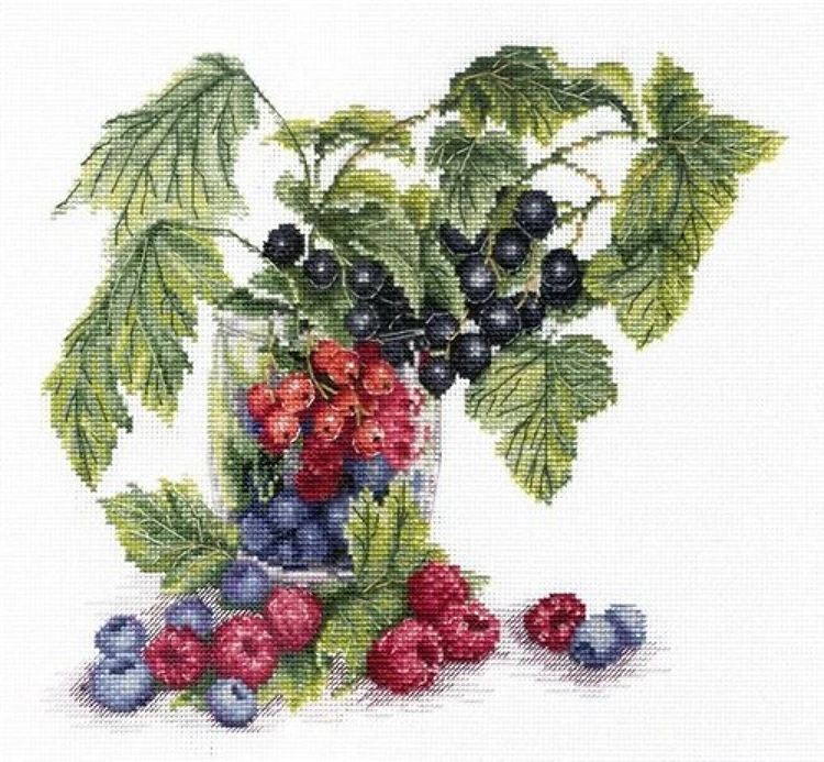 Berries SNV-562 Counted Cross Stitch Kit