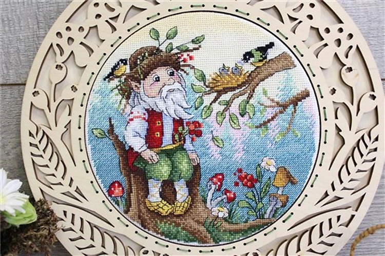 Forest Host SNV-746 Counted Cross Stitch Kit