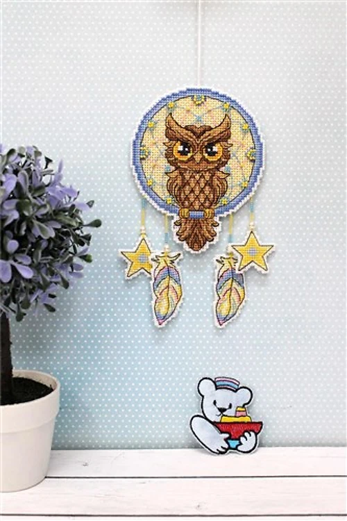Dream Catcher - Owl SR-273 Plastic Canvas Counted Cross Stitch Kit