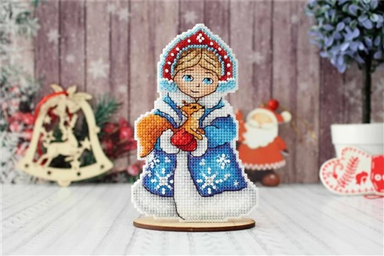Snow Maiden SR-311 Plastic Canvas Counted Cross Stitch Kit