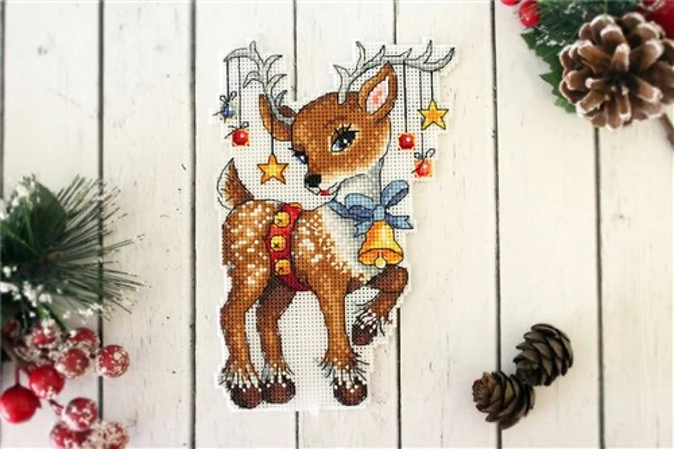 Christmas Helper SR-452 Plastic Canvas Counted Cross Stitch Kit